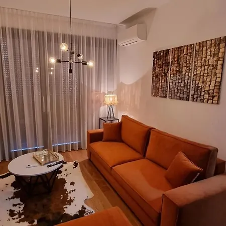 アパート Royal